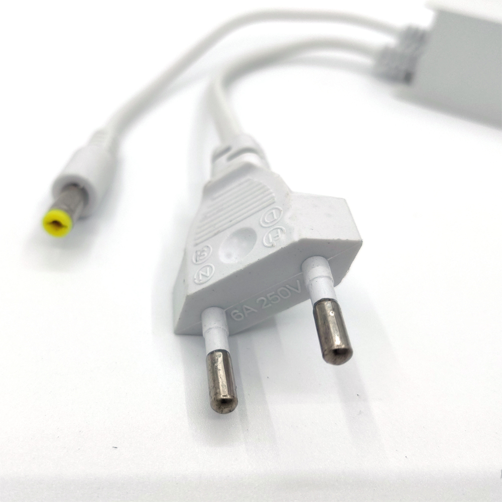 Blanc AC 100-240V entrée DC 12 - Outdoor Power Plug In avis et prix